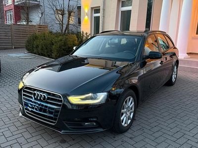 Gebraucht Audi A4 143 PS (105 kW) 2013 Schwarz Kombi