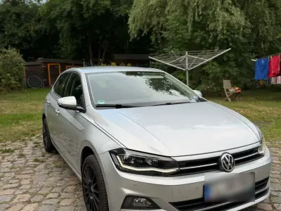 Gebraucht VW Polo Comfortline 95 PS (69 kW) 2019 Silber Kleinwagen