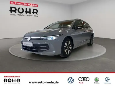 Gebraucht VW Golf VIII Goal 150 PS (110 kW) 2025 Mondsteingrau Kombi