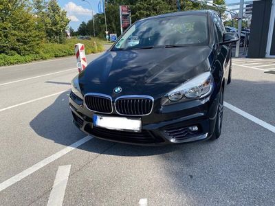 gebraucht BMW 216 D zum Verkauf