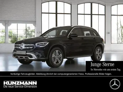 Gebraucht Mercedes GLC300 211 PS (155 kW) 2022 Unilack schwarz SUV