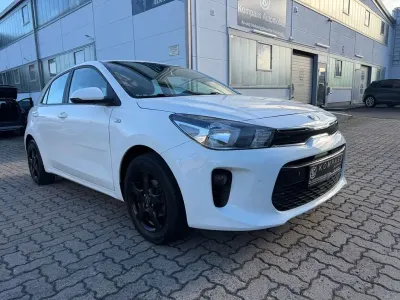Gebraucht Kia Rio Edition 7 84 PS (61 kW) 2020 Weiß Limousine