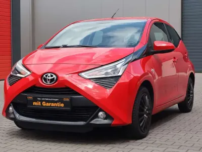 Gebraucht Toyota Aygo Connect Style 72 PS (52 kW) 2018 Rot Kleinwagen
