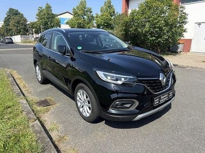 Sternenschwarz Gebraucht 2020 Renault Kadjar LIMITED SUV | 16.790 € (Fairer Preis)