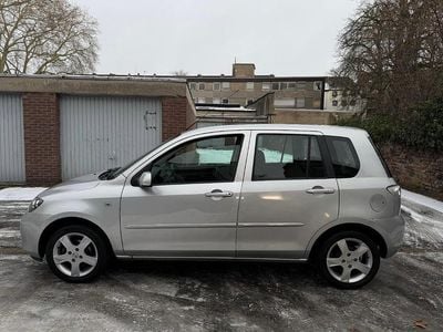 Usata Mazda 2 80 CV (58 kW) 2006 Argento Utilitaria