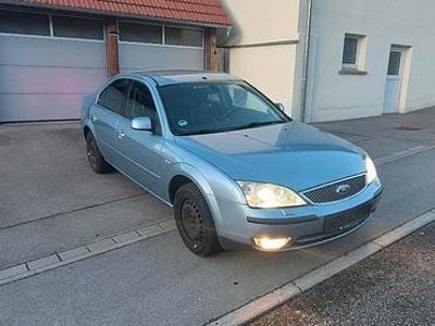 Gebraucht Ford Mondeo 140 PS (102 kW) 2005 Blau Limousine