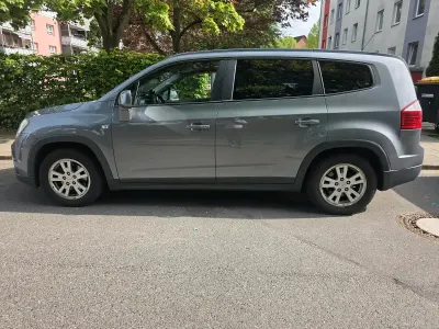 Usado Chevrolet Orlando 140 HP (102 kW) 2013 Verde Monovolume