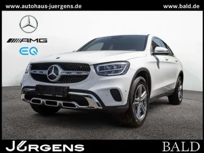 Gebraucht Mercedes GLC300e Exclusive 211 PS (155 kW) 2022 Weiss unilack polarweiß Coupé