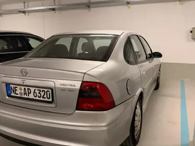 Gebraucht Opel Vectra 136 PS (100 kW) 2000 Silber Limousine