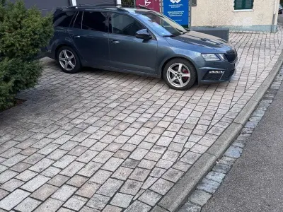 Gebraucht Skoda Octavia RS 184 PS (135 kW) 2019 Grau Kombi