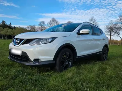 Gebraucht Nissan Qashqai Tekna 116 PS (85 kW) 2014 Weiß SUV