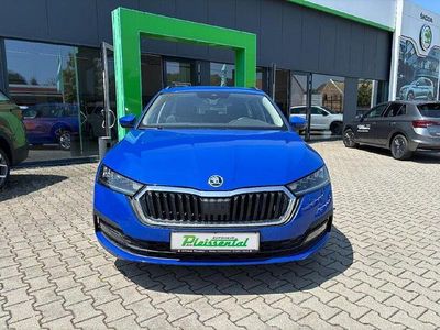 Second-hand Skoda Octavia Ambition 150 CP (110 kW) 2022 Albastru Break