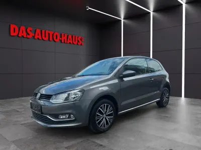 Używany VW Polo Allstar 60 KM (44 kW) 2016 Szary Sedan/Limuzyna
