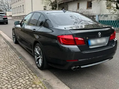 Gebraucht BMW 523 204 PS (150 kW) 2010 Schwarz Limousine