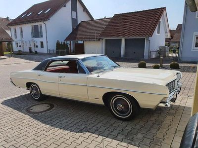 Begagnad Ford LTD 265 HK (194 kW) 1968 Vit Sedan