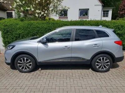 Używany Renault Kadjar Intens 140 KM (102 kW) 2022 Srebrny SUV