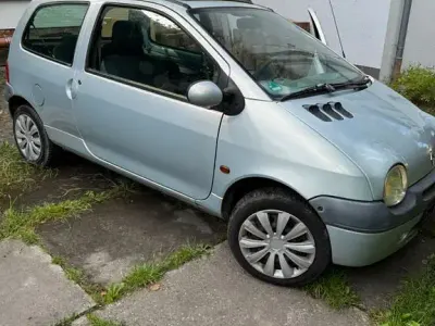 Gebraucht Renault Twingo Authentique 58 PS (42 kW) 2001 Silber Kleinwagen