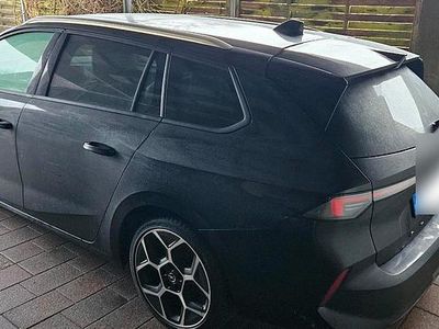 Gebraucht Opel Astra Ultimate 131 PS (96 kW) 2024 Schwarz Kombi