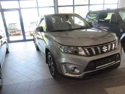 Gebraucht Suzuki Vitara Comfort+ 140 PS (102 kW) 2019 Galactic gray / cosmic black SUV