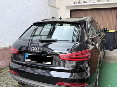 Schwarz Gebraucht 2015 Audi Q3 SUV | 16.000 € (Fairer Preis)