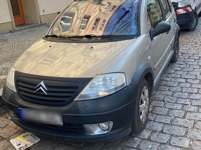 Silber Gebraucht 2005 Citroën C3 Kleinwagen | 2.200 € (Guter Preis)