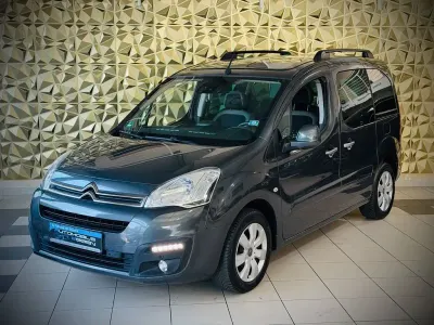 Gebraucht Citroën Berlingo SELECTION 99 PS (72 kW) 2016 Grau Van / Kleinbus