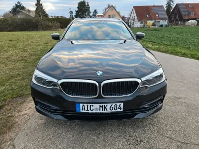 Gebraucht BMW 520 Sport Line 190 PS (139 kW) 2019 Schwarz Kombi