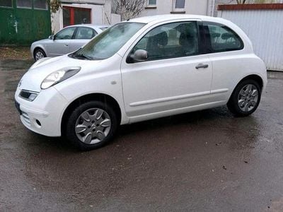 Usata Nissan Micra 65 CV (47 kW) 2009 Bianco Utilitaria