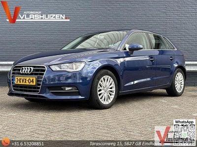 Gebraucht Audi A3 Ambiente 122 PS (89 kW) 2013 Blau Limousine