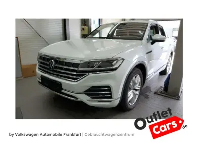 Gebraucht VW Touareg 231 PS (169 kW) 2021 Oryxweiß perlmutteffekt SUV