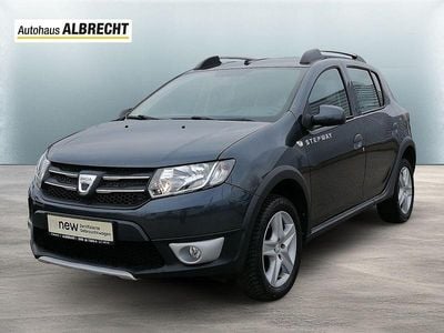 Gebraucht Dacia Sandero Prestige 90 PS (66 kW) 2016 Grau "comete" Limousine