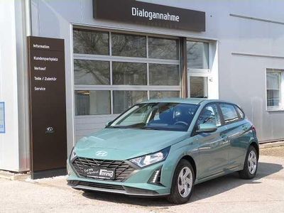 Neu Hyundai i20 Select 79 PS (58 kW) 2025 Grün Limousine