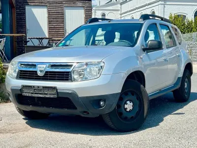 Gebraucht Dacia Duster Lauréate 105 PS (77 kW) 2010 Grau SUV