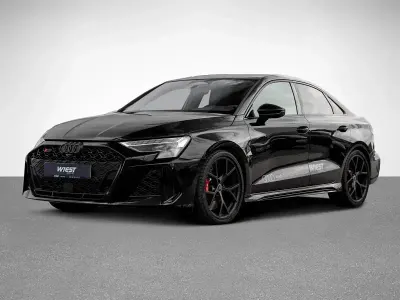 Gebraucht Audi RS3 Ambiente 400 PS (294 kW) 2026 Schwarz Limousine