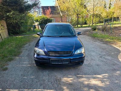 Brugt Opel Astra 101 HK (74 kW) 2000 Lilla Sedan
