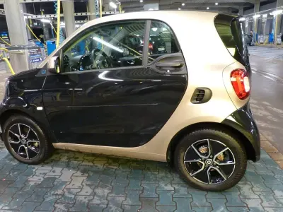 Begagnad Smart ForTwo Electric Drive 60 kW (82 HK) 2022 Svart Sportkupé