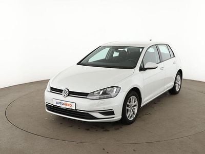 Gebraucht VW Golf VII Comfortline 2018 Weiß Limousine