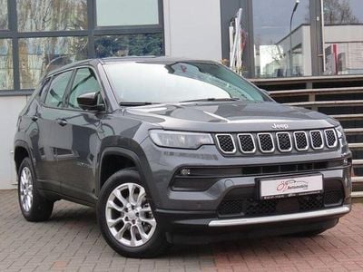 Gebraucht Jeep Compass 131 PS (96 kW) 2024 Grau SUV