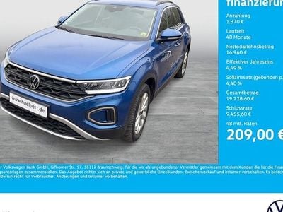 Second-hand VW T-Roc Life 110 CP (80 kW) 2023 Albastru SUV