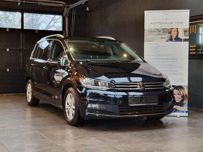 Gebraucht VW Touran Highline 150 PS (110 kW) 2023 Schwarz Van / Kleinbus