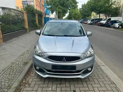 Gebraucht Mitsubishi Space Star Diamant Edition 80 PS (58 kW) 2017 Grau Kleinwagen