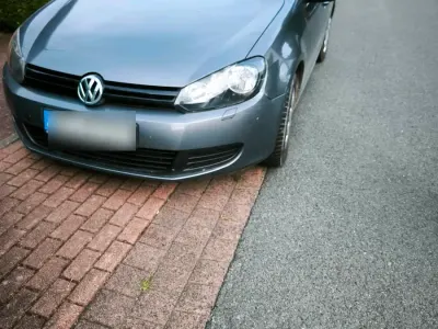 Gebraucht VW Golf V 105 PS (77 kW) 2008 Grau Limousine