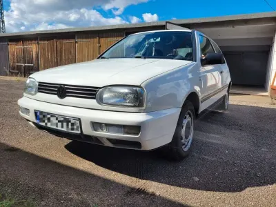 Brugt VW Golf III 75 HK (55 kW) 1993 Hvid Sedan