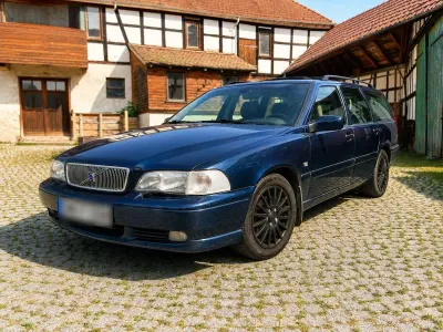 Gebraucht Volvo V70 144 PS (105 kW) 1998 Blau Kombi