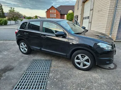 Gebraucht Nissan Qashqai Acenta 117 PS (86 kW) 2010 Schwarz SUV