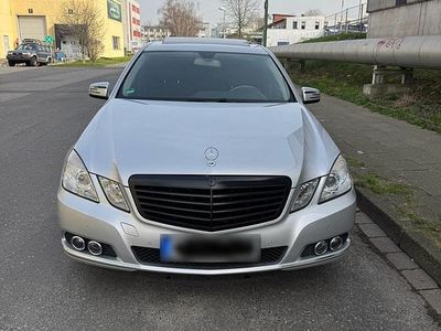 Gebraucht Mercedes E200 184 PS (135 kW) 2009 Silber Limousine