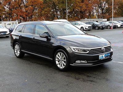 Grau Gebraucht 2019 VW Passat Highline Kombi | 15.380 € (Fairer Preis)
