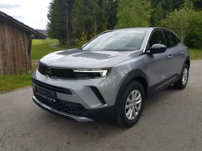 Używany Opel Mokka Enjoy 131 KM (96 kW) 2023 Szary SUV
