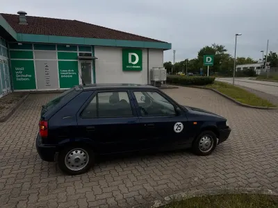 Gebraucht Skoda Fabia 25 PS (18 kW) 2000 Blau Kleinwagen