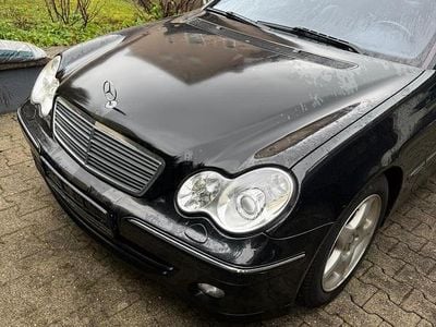Gebraucht 2005 Mercedes C230 Limousine | 1.600 €
